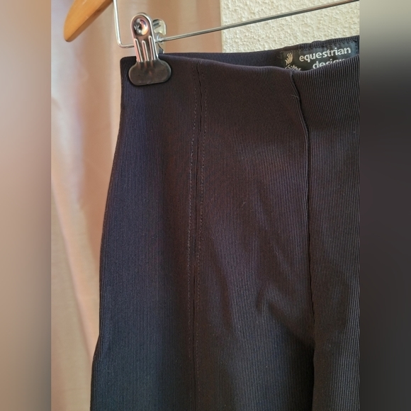 Equestrian‎ designs black legging pants - Picture 2 of 3